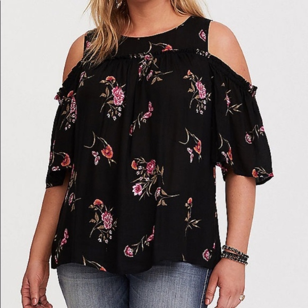 Torrid Black Floral Cold Shoulder Size 2